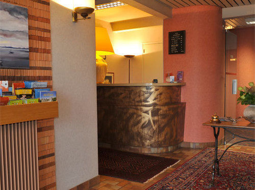 Hotel Logitel Saint-Doulchard Exteriör bild